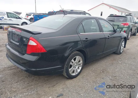 2010 Ford Fusion Se z USA, uszkodzony, nr VIN 3FAHP0HA2AR326983